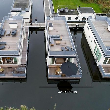 Stunning Ship In Aalsmeer With Harbor View Exterior photo